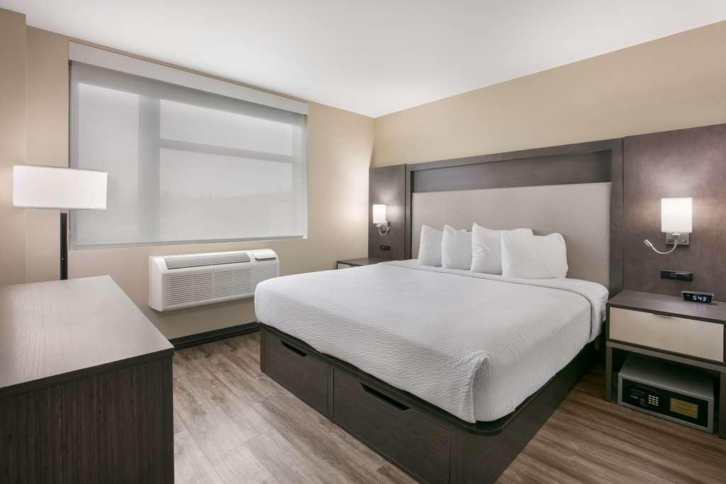 Executive Residency Bronx - photo 34