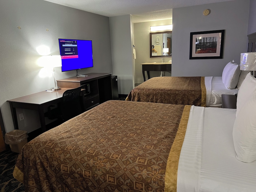 Greenstay Hotel and Suites St James - photo 5