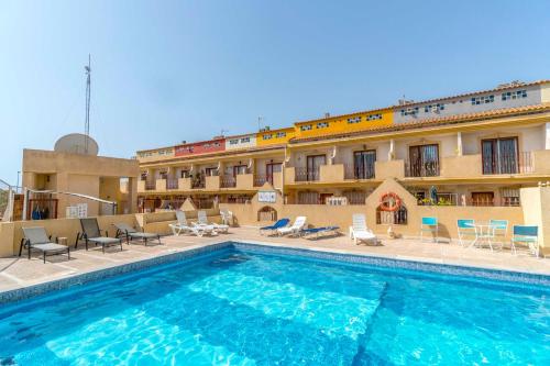 Azul Villa — 4-Star Luxury Hotel in Orihuela, Spain