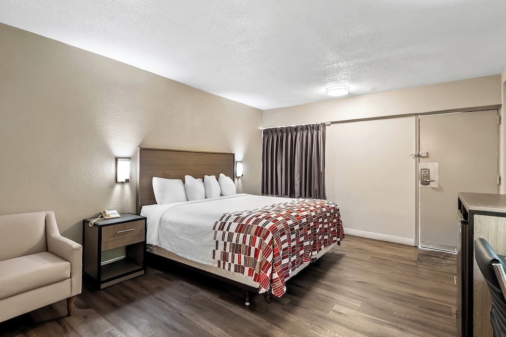 Red Carpet Inn Washington DC - photo 18