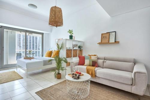 Frank Porter Lake Terrace Tower - last minute hotel in Dubai