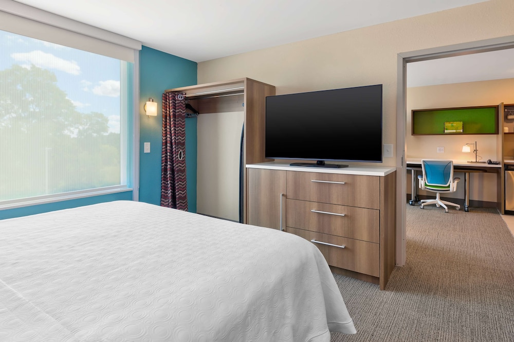 Home2 Suites by Hilton Saginaw MI - photo 15