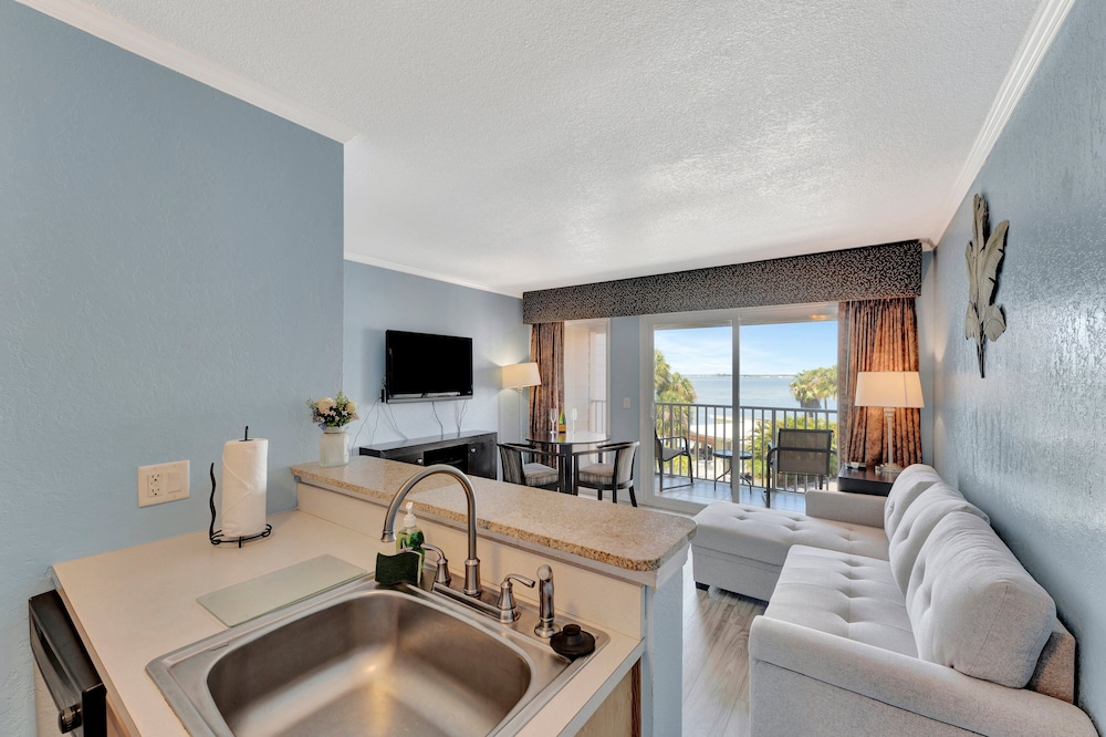 Seaside Luxury Oasis with balcony - photo 39