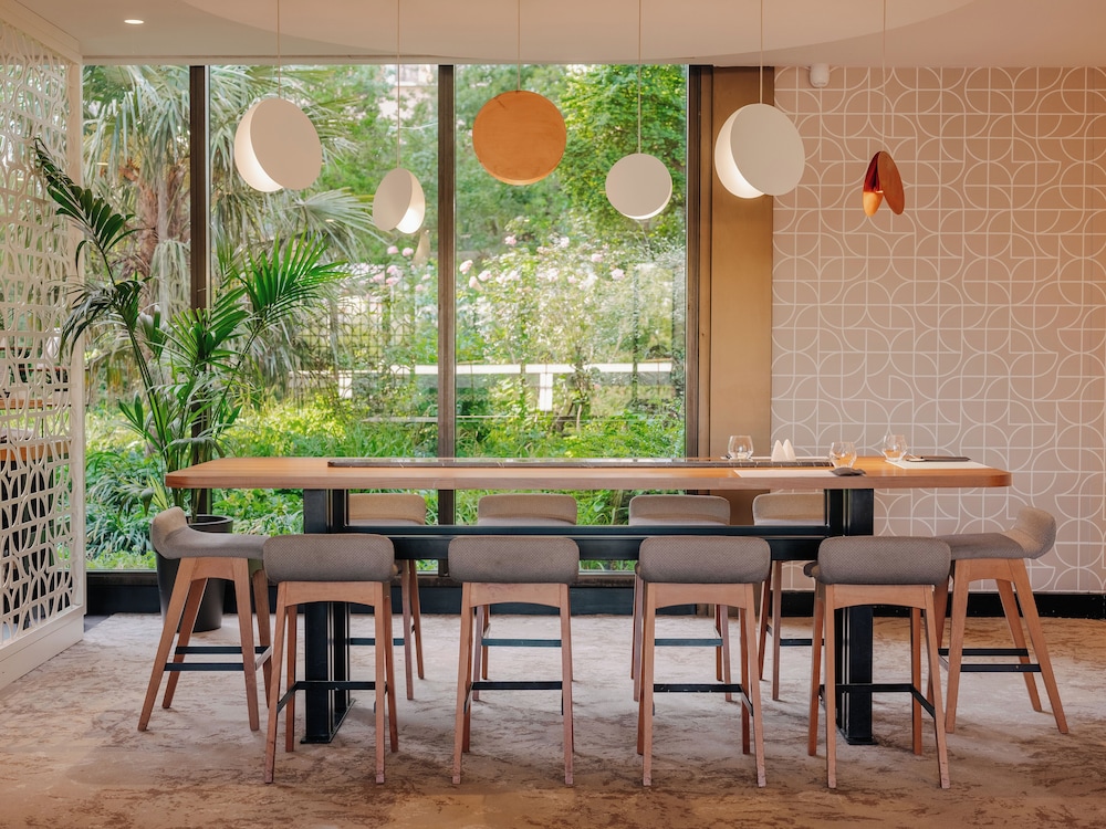 מזון ומשקאות