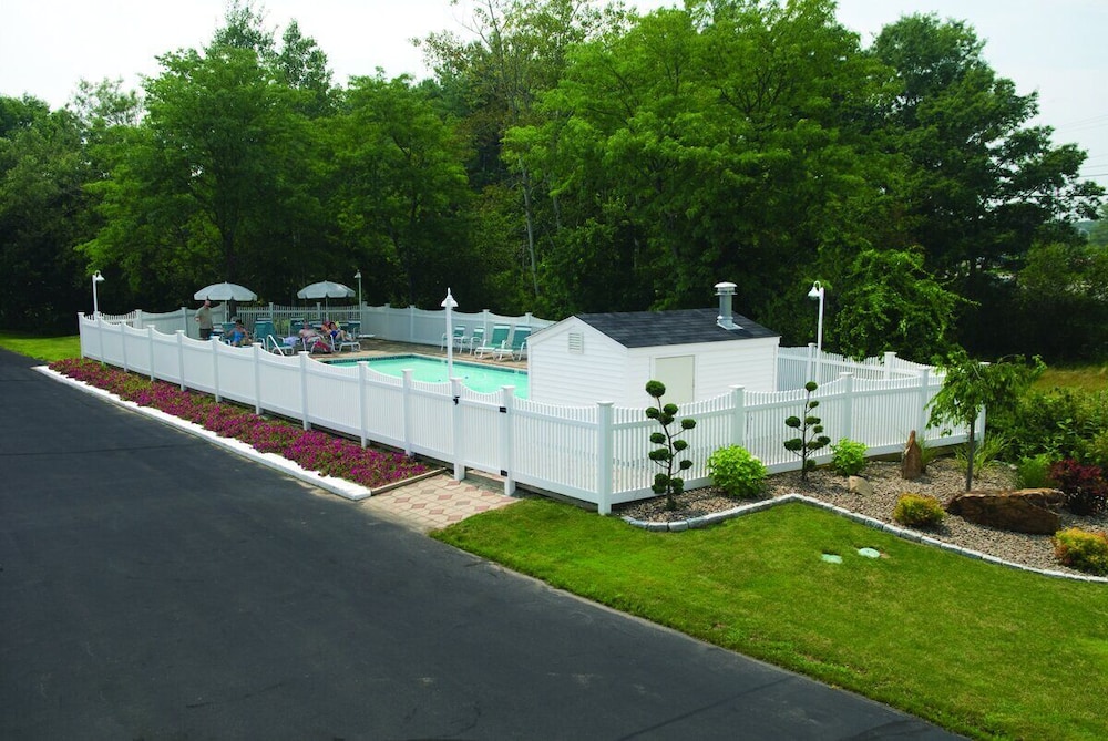 Coachman Inn - photo 37