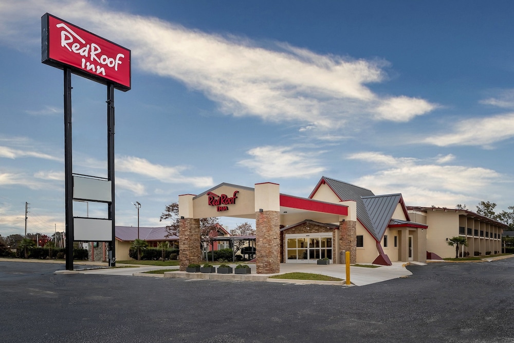 Red Roof Inn Lumberton - photo 26