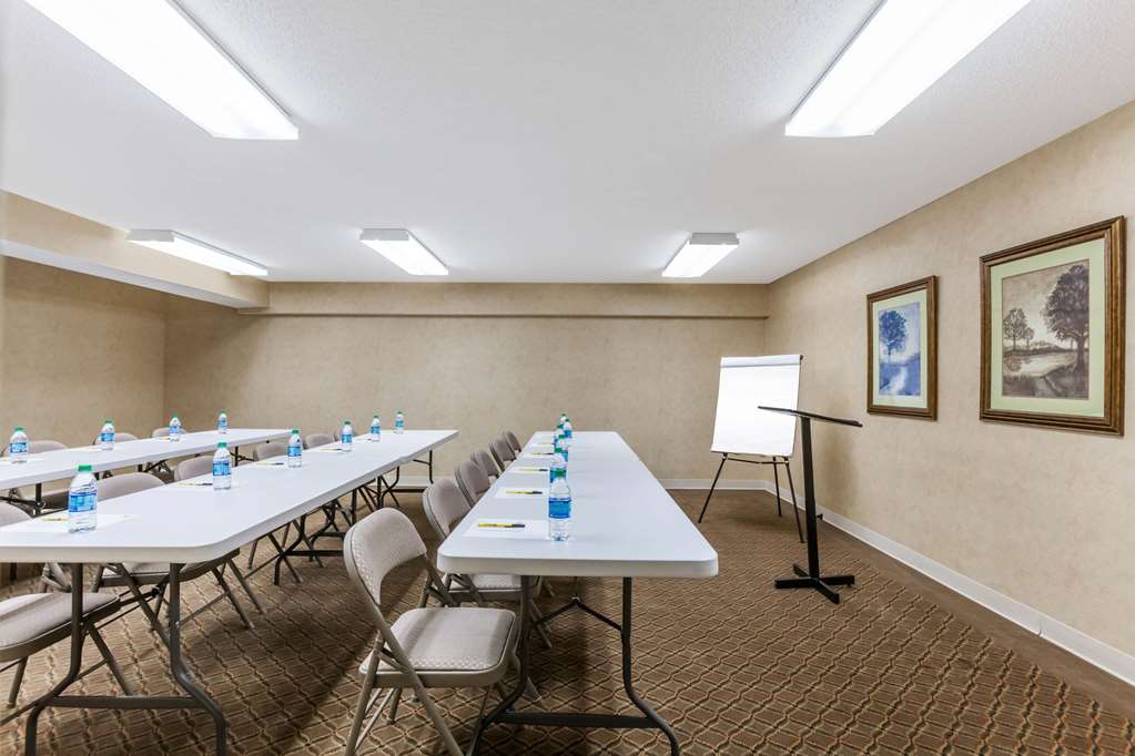 Super 8 by Wyndham Jacksonville AR - photo 13
