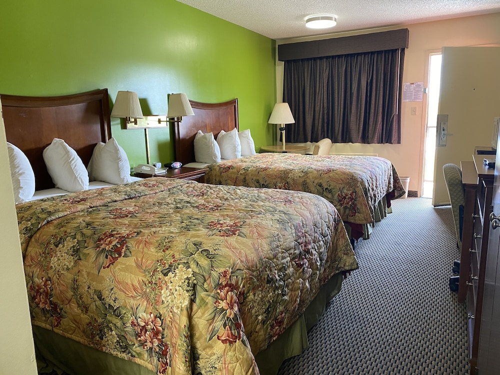 Rodeway Inn Baxley - photo 22