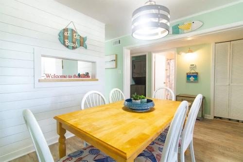 Carolina Beach Haven w Private Balcony - photo 7