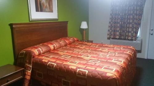 Slumberland Motel Mount Holly - photo 7