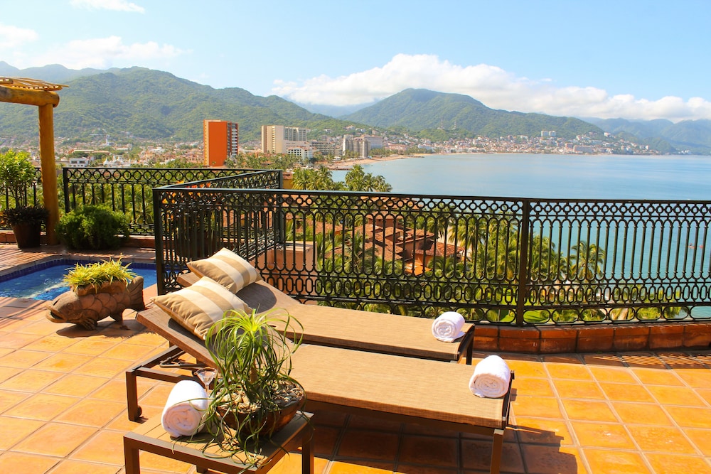 Sundeck