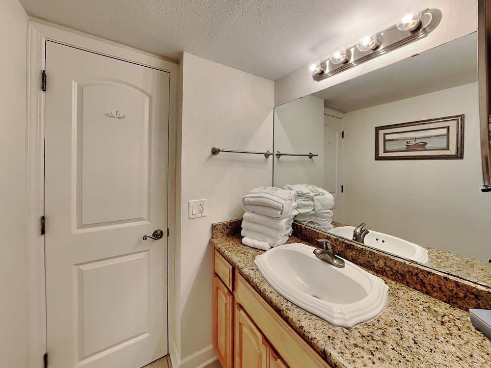 Regency Towers by Southern Vacation Rentals - photo 355