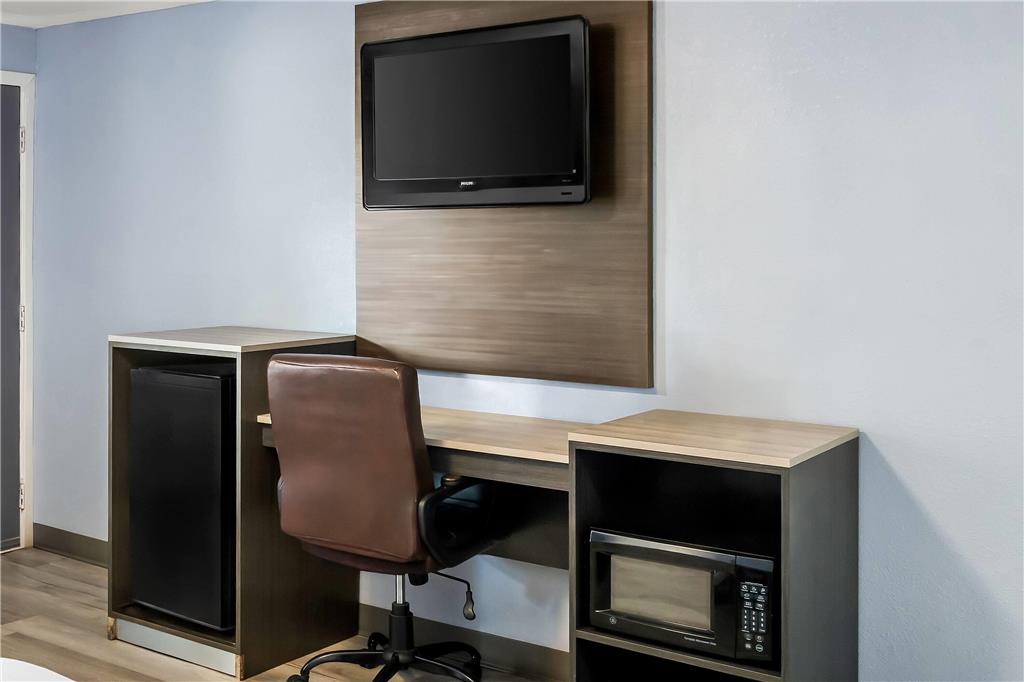 Travelodge by Wyndham Las Vegas NM - photo 22