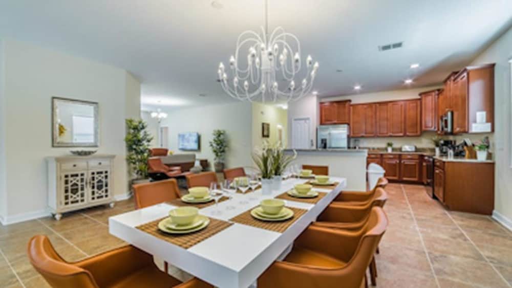 VIlla in Champions Gate Resort 1699 - photo 9