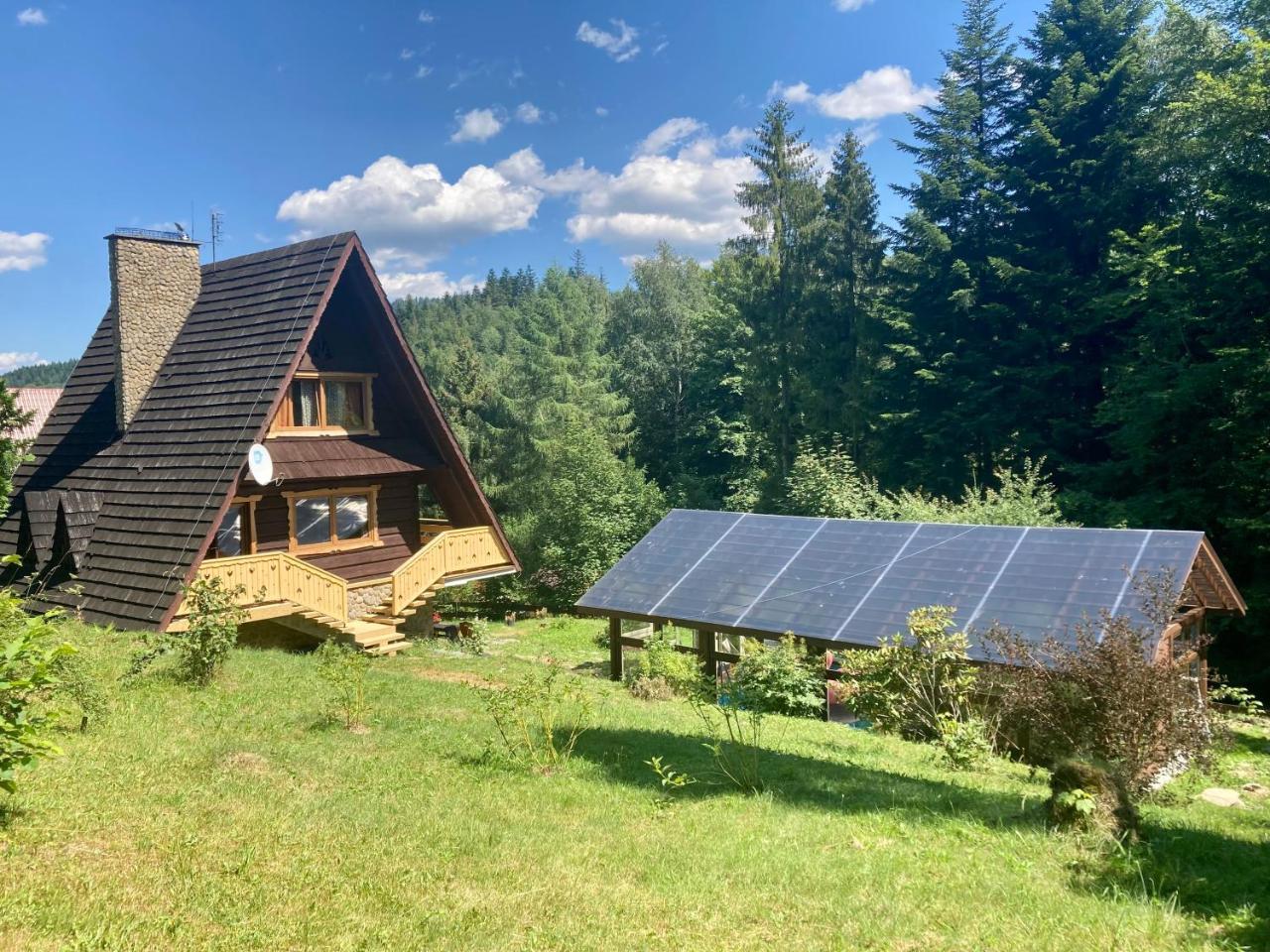 Winterfell Korbielów dom z basenem sezonowym lipiec sierpień in Korbielow, Poland