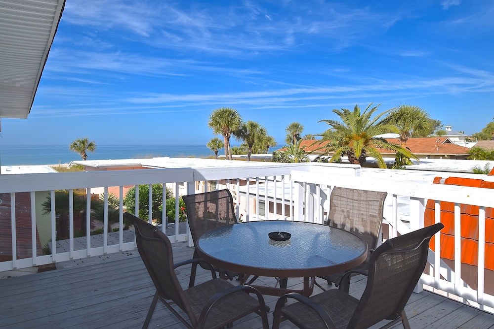 A Beach Retreat - photo 191
