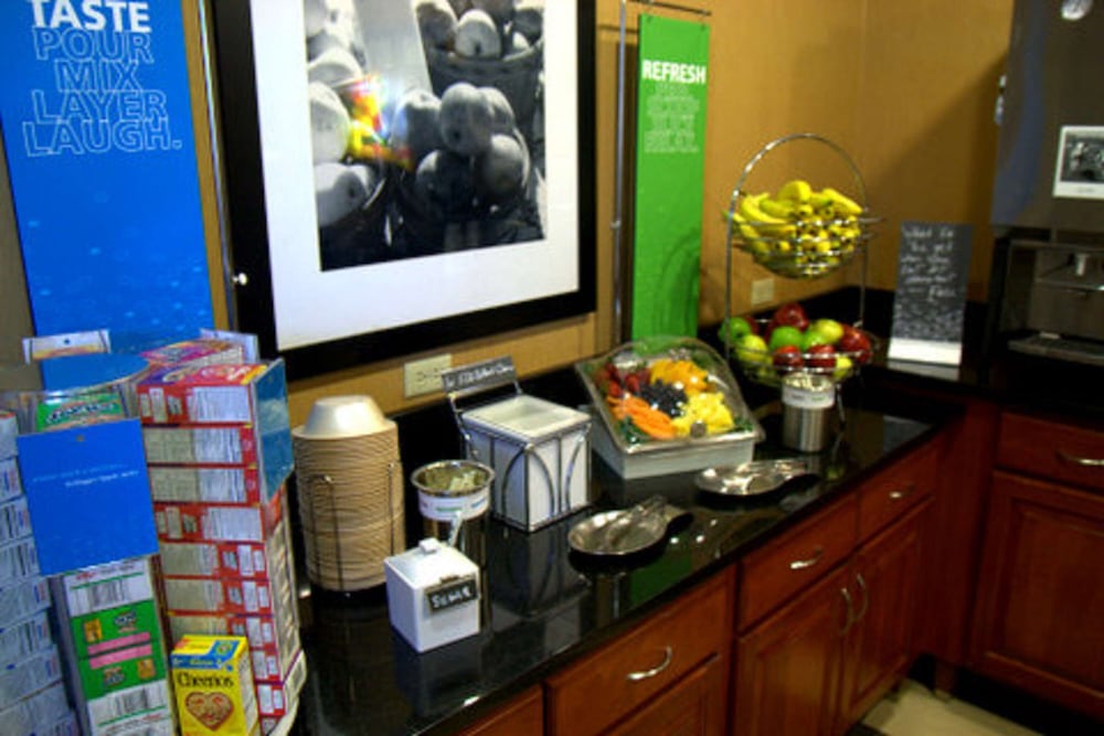 Hampton Inn & Suites Springfield Southwest - photo 28