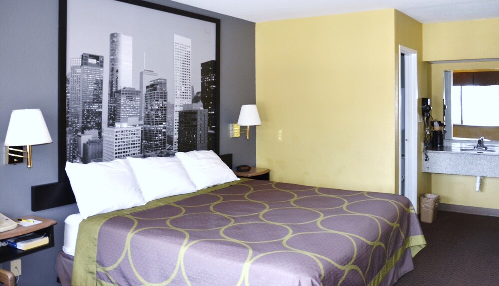 SureStay Hotel by Best Western Spring North Houston - photo 7
