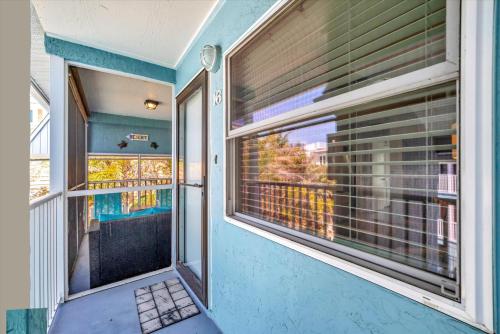 Coquina Cheer on Anna Maria Island in Bradenton Beach, United States