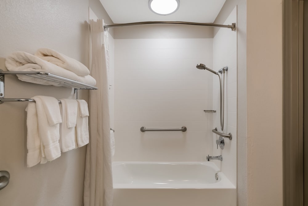 Holiday Inn Express Hotel & Suites The Villages by IHG - photo 32