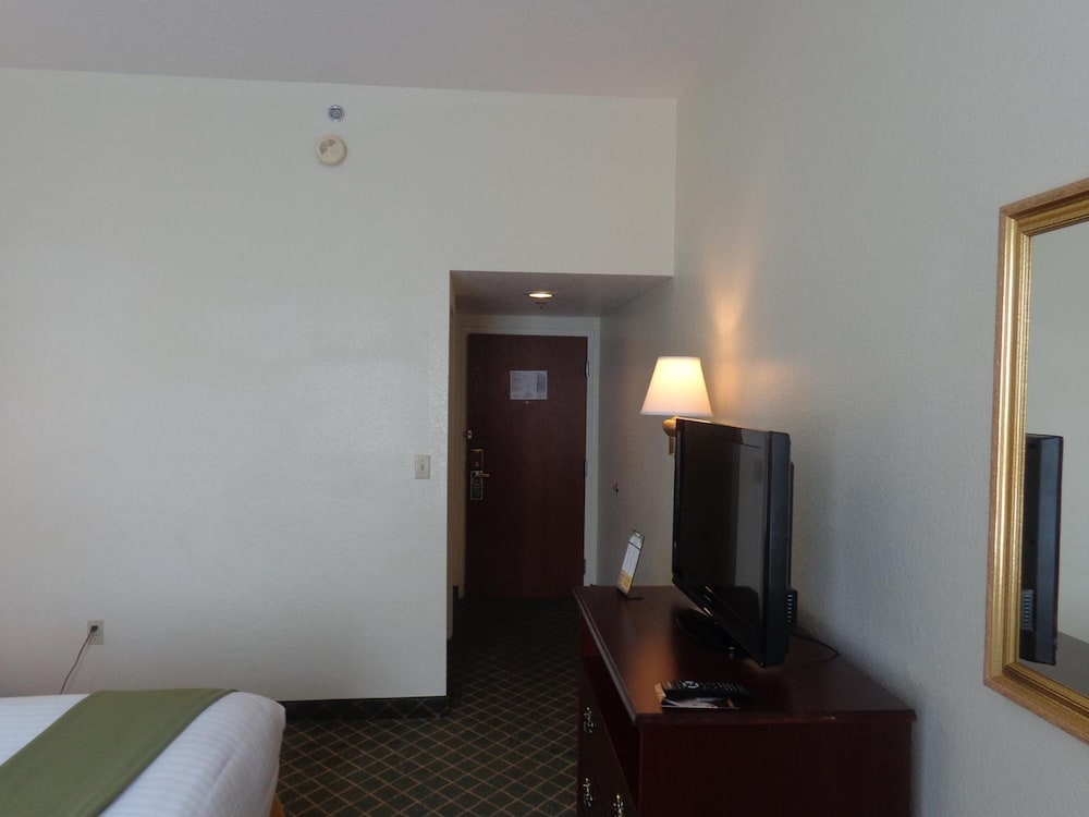 Ruskin Inn Hotel - photo 14