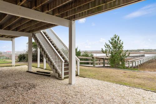 Marsh Madness by Oak Island Accommodations - photo 48