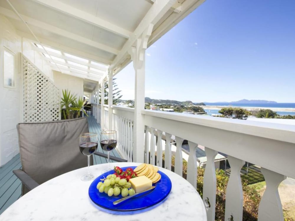 Mangawhai Lodge — 4-Star Luxury Hotel in Auckland, New Zealand