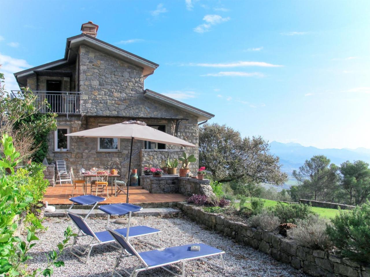 Holiday Home Casa Marepietra by Interhome — 4-Star Luxury Hotel in Ameglia, Italy