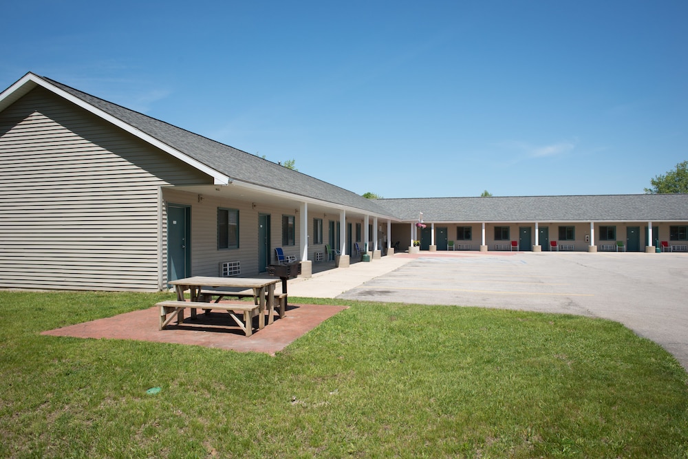 The Kingsley Suites - photo 32