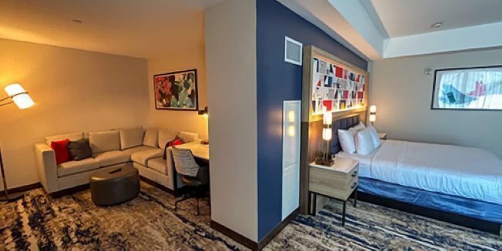 The Landing Hotel at Rivers Casino Pittsburgh - photo 28