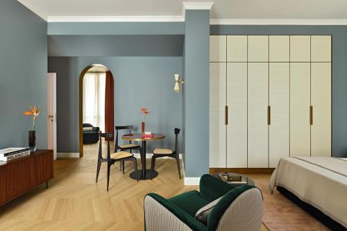 Residenza Cornaggia — 4-Star Luxury Hotel in Milan, Italy