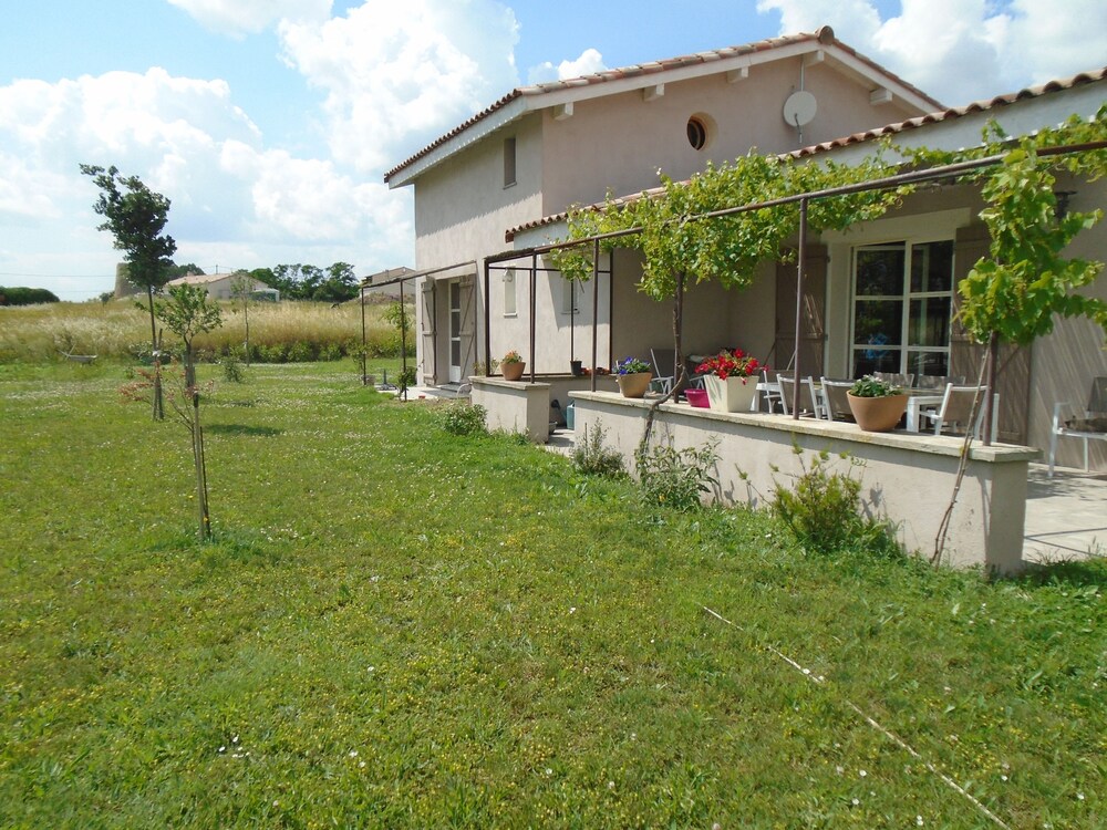 Le Petit Verger - carbon neutral hotel in Limoux