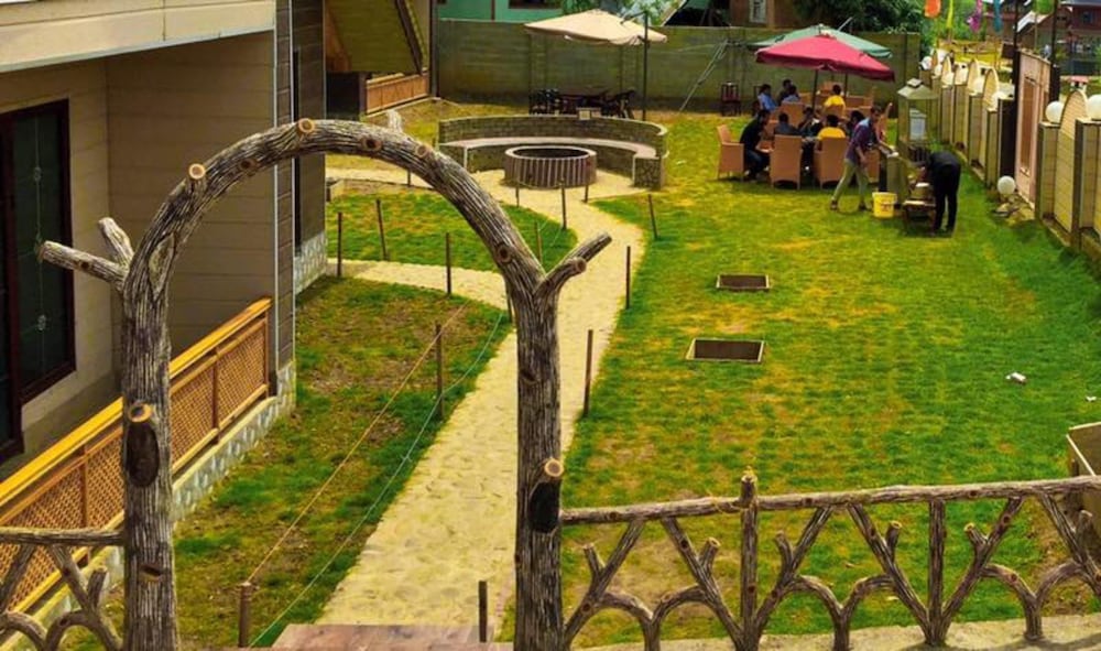 ADB Rooms Hotel Paradise Retreat in Anantnag, India