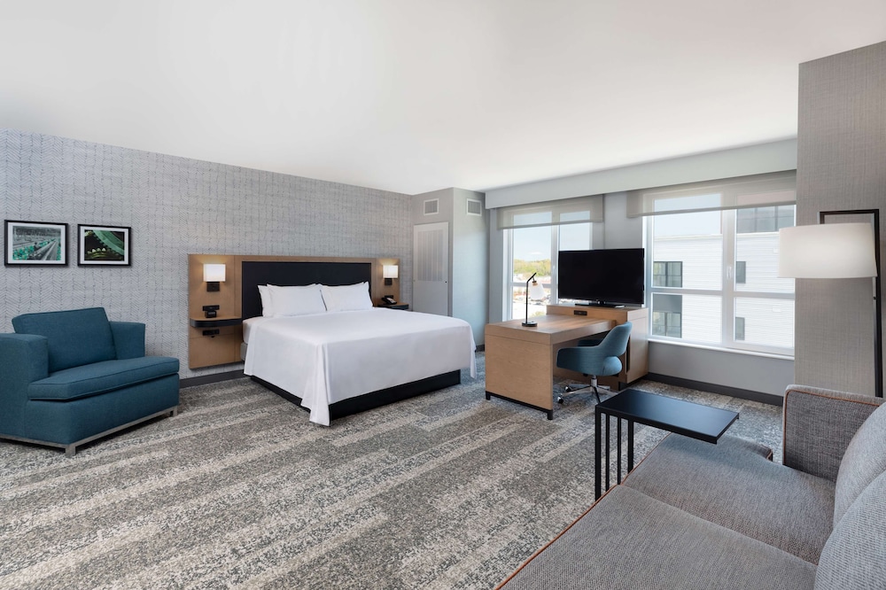 Hampton Inn & Suites Watertown Boston - photo 10