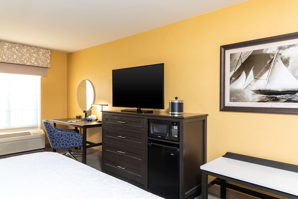 Hampton Inn Holland - photo 21