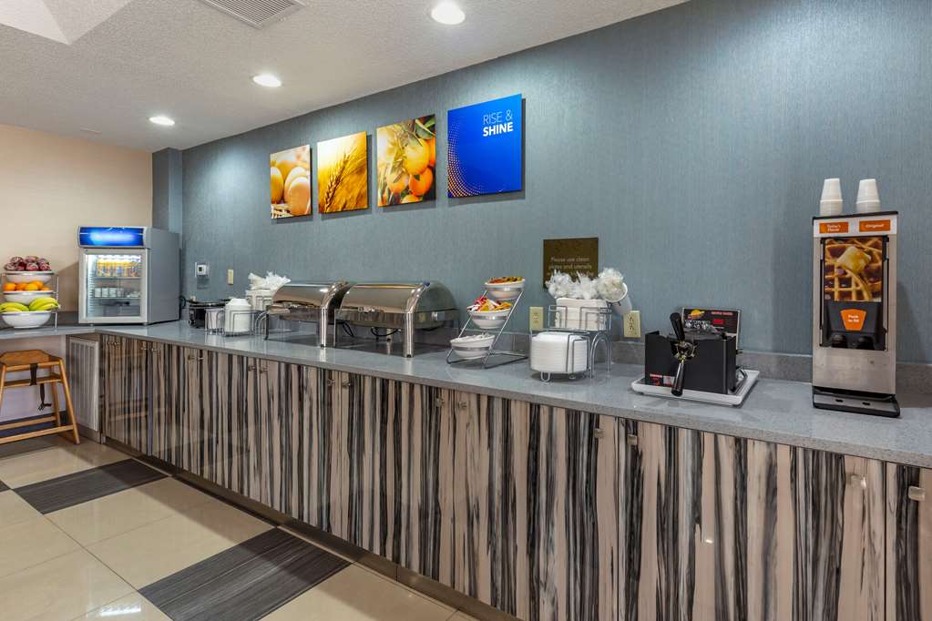 Comfort Suites Pineville Ballantyne Area - photo 38