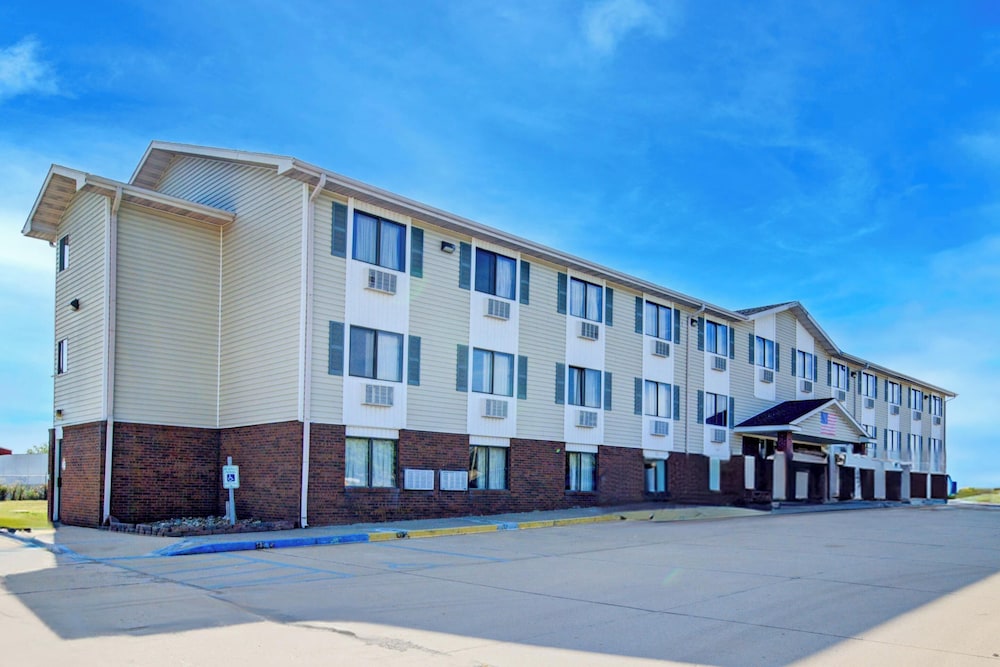 Capital O Amerihost Inn and Suites Kingdom City Hwy 54 MO - photo 62