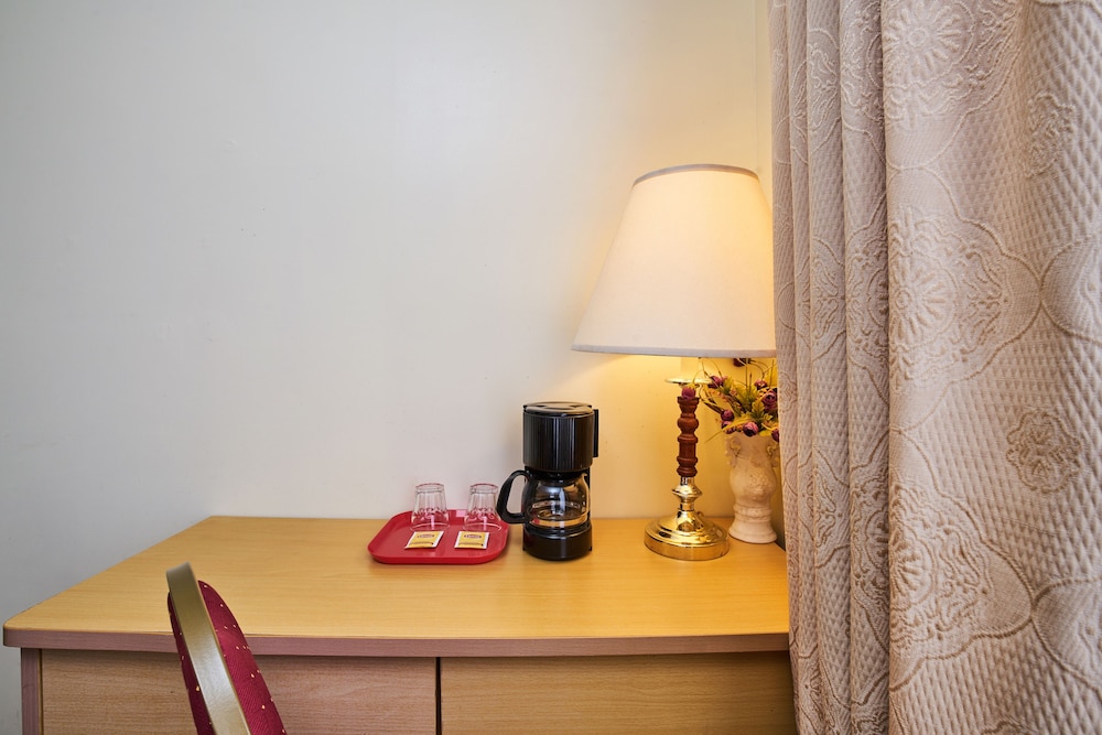 Flushing Hotel - photo 32