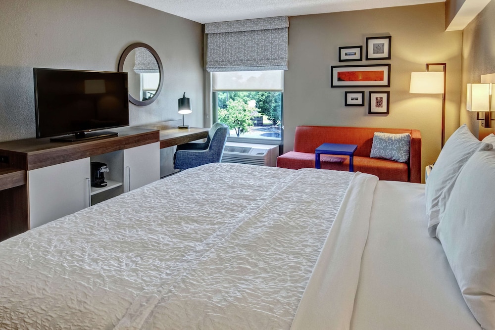 Hampton Inn Elizabeth City - photo 21