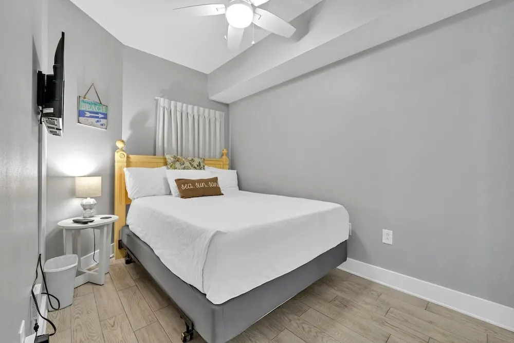 Majestic Beach Towers 2 1701 - photo 4
