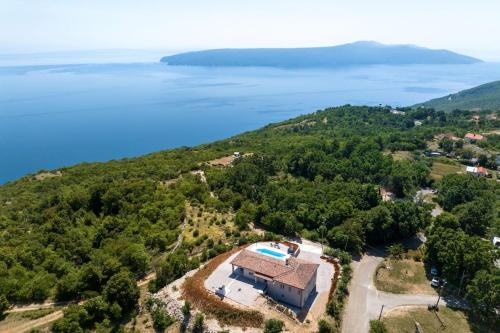 Villa HillSea by Briskva — 4-Star Luxury Hotel in Moscenicka Draga, Croatia
