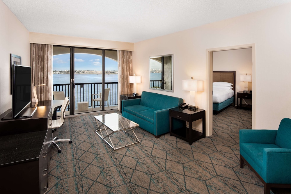Hilton San Diego Airport Harbor Island - photo 8