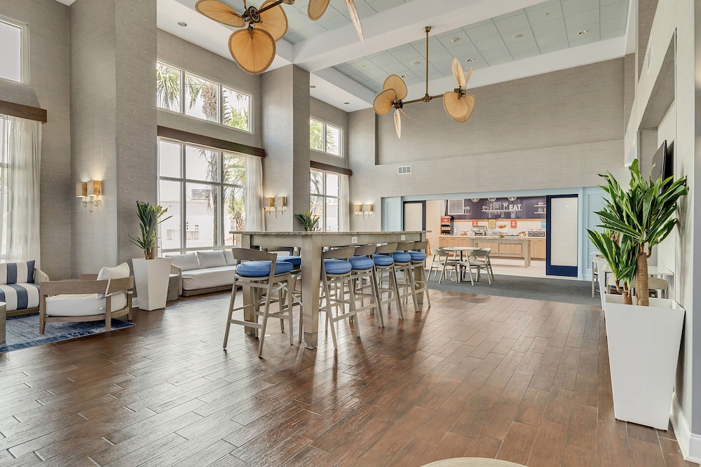 Holiday Inn Express and Suites Destin Miramar Beach by IHG - photo 8