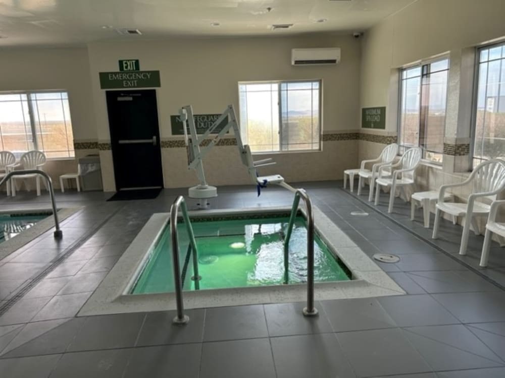 Holiday Inn & Suites Barstow by IHG - photo 25