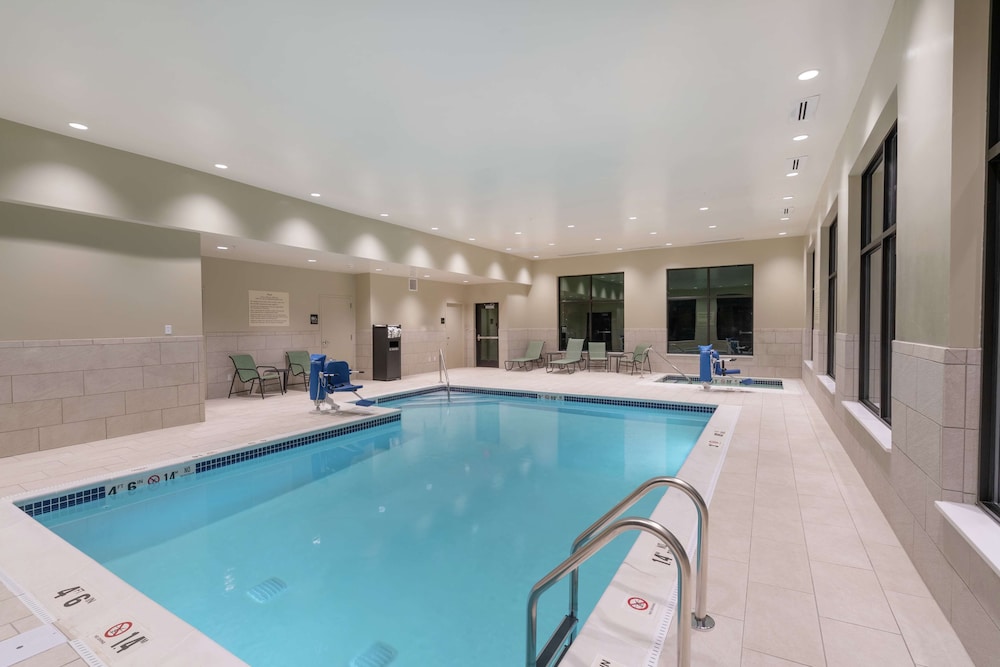 Hampton Inn Weston - photo 23