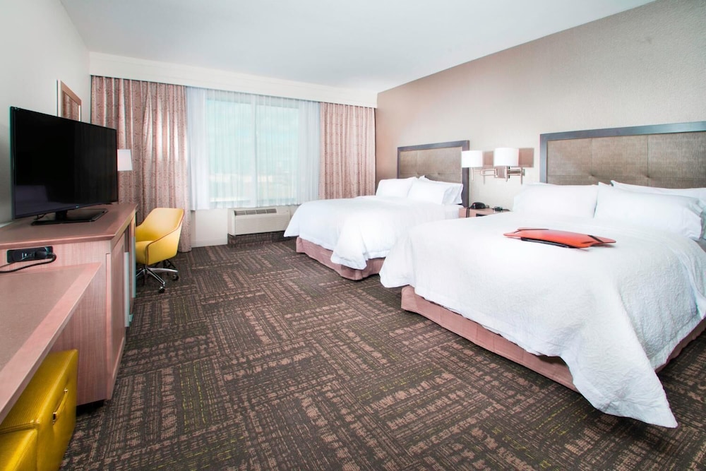 Hampton Inn & Suites La Porte - photo 10