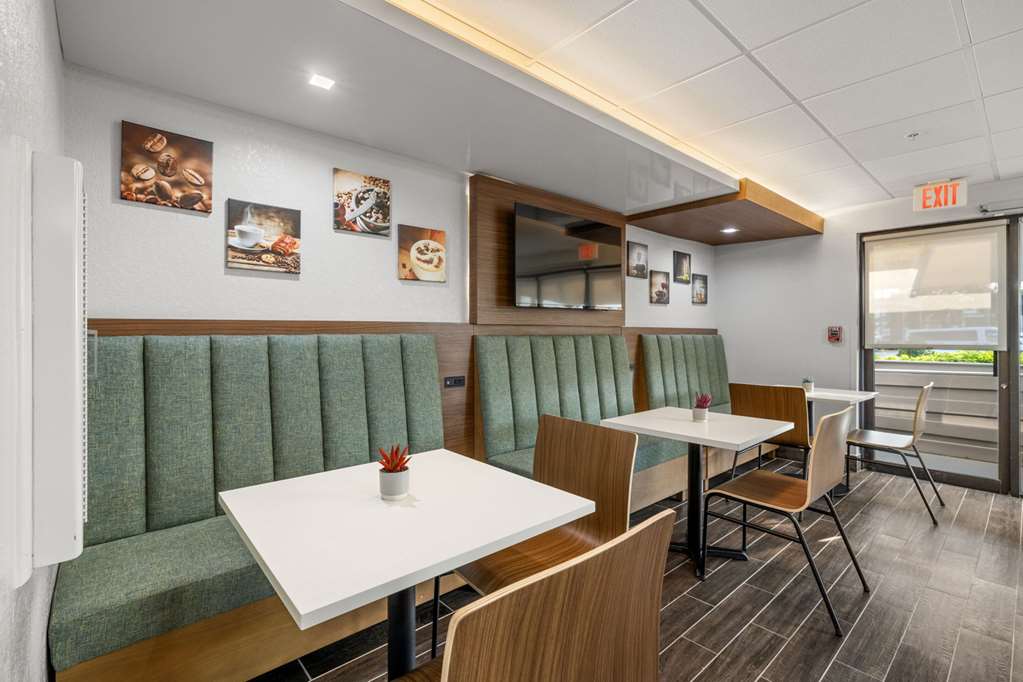 Clarion Pointe Lakeland I 4 - photo 37