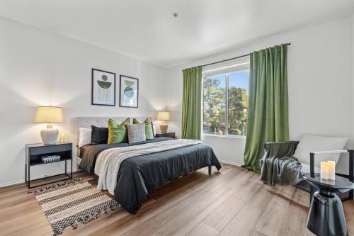 Luxury 2BDR with Parking & Pool Marina del Rey — 4-Star Luxury Hotel in Los Angeles, United States