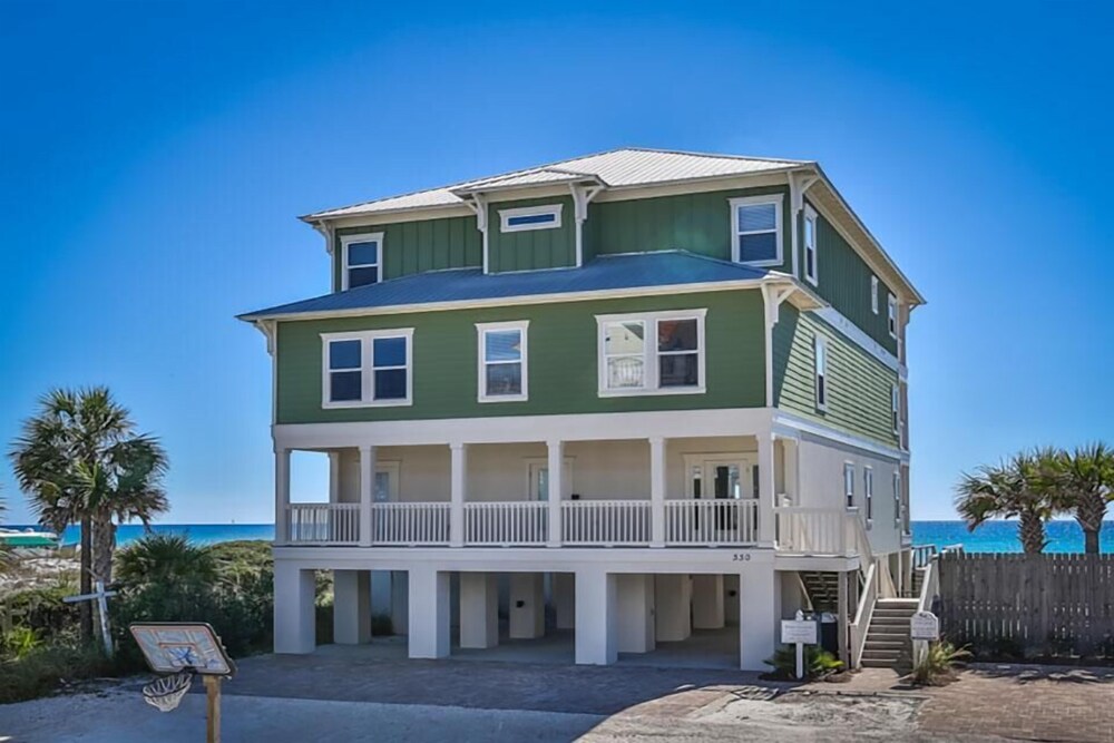 Seaclusion 9 Bedroom Holiday Home by Five Star Properties — 4-Star Luxury Hotel in Miramar Beach, United States