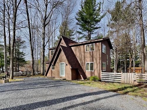 Walnut Cellars in Oakland, United States